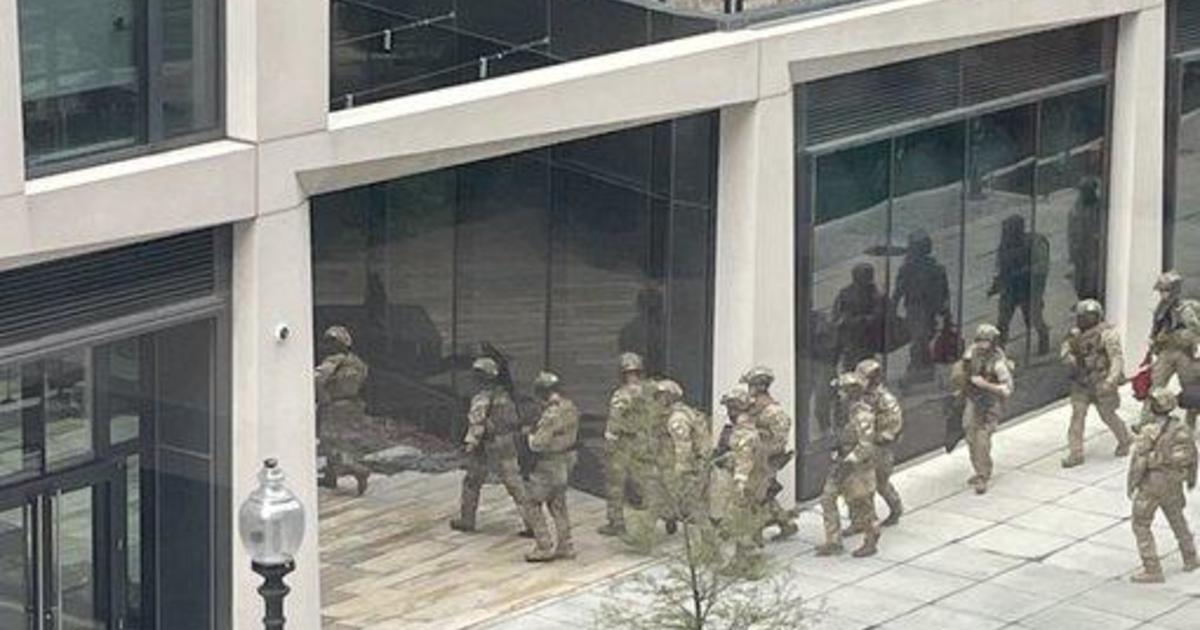 Four suspended secret service employees duped in case involving federal agent impostors