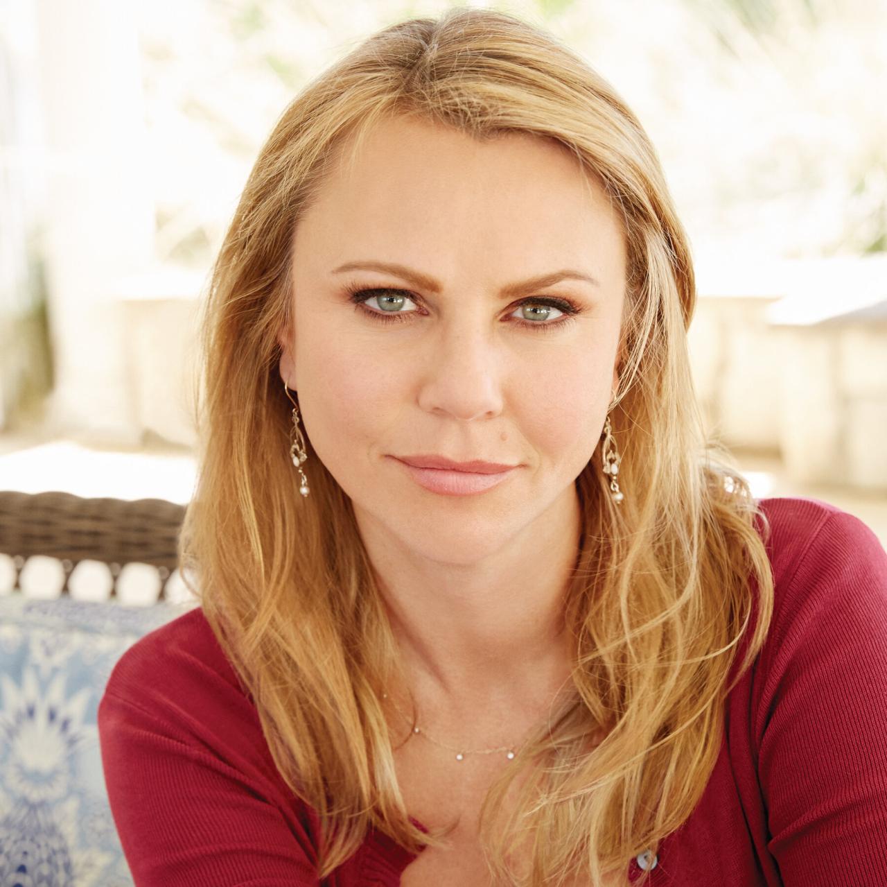 Lara logan once a star at cbs news is now one for the far right