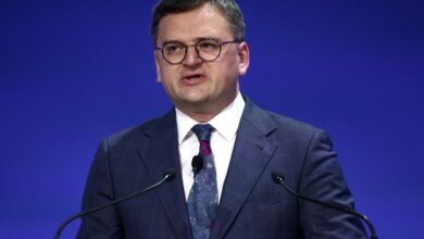 Ukrainian foreign minister urges west to send more fighter jets to defend against russia