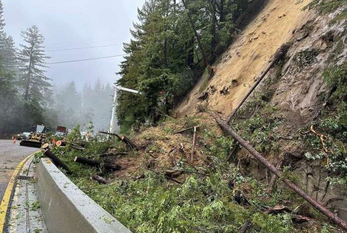 Landslides force power cuts in upscale la neighbourhood