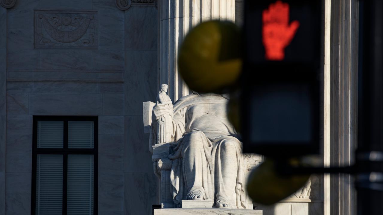 Opinion new revelations show why clarence thomas has got to go