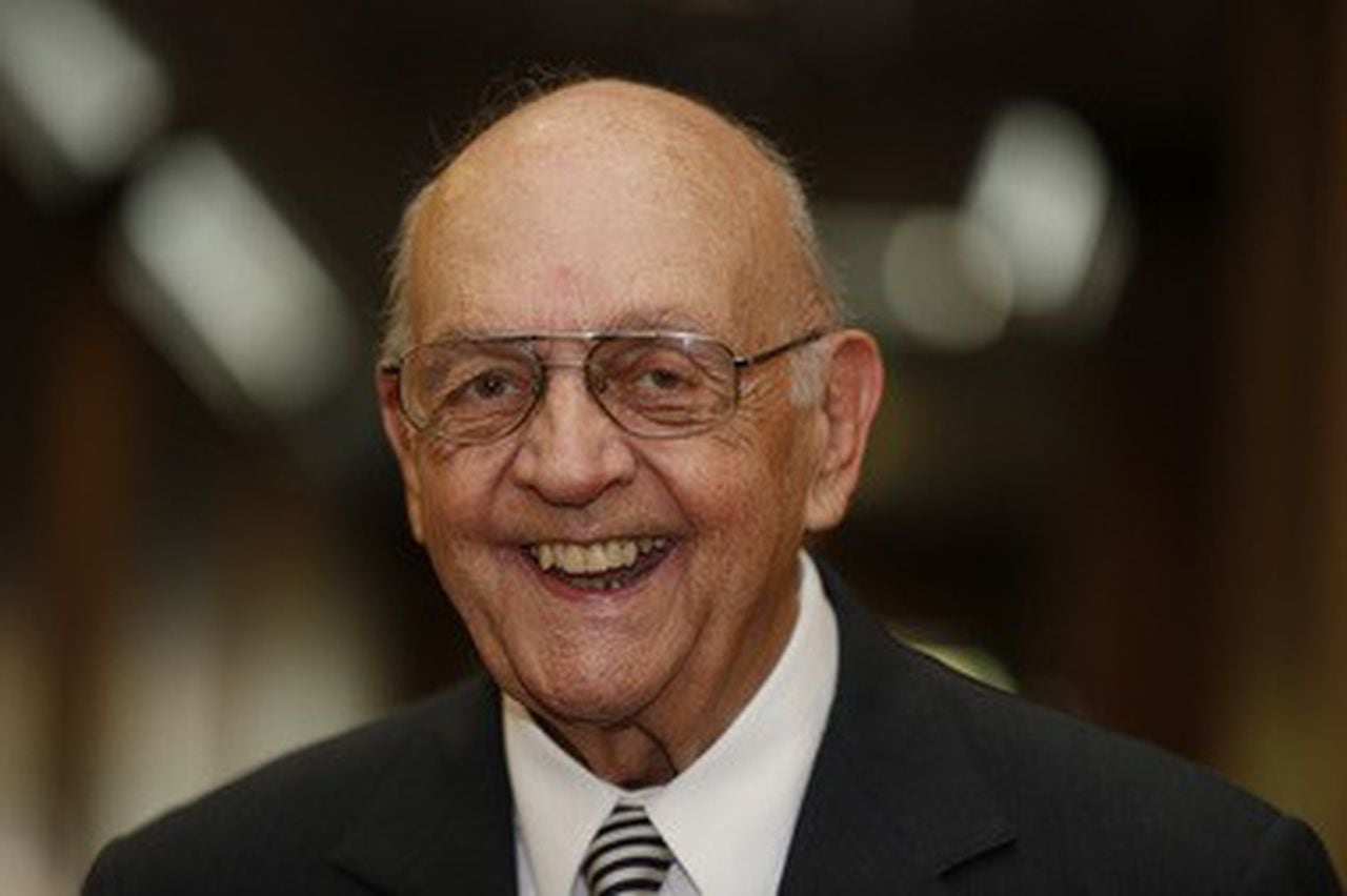 Alabama ag steve marshall wont say if biden is lawfully serving president