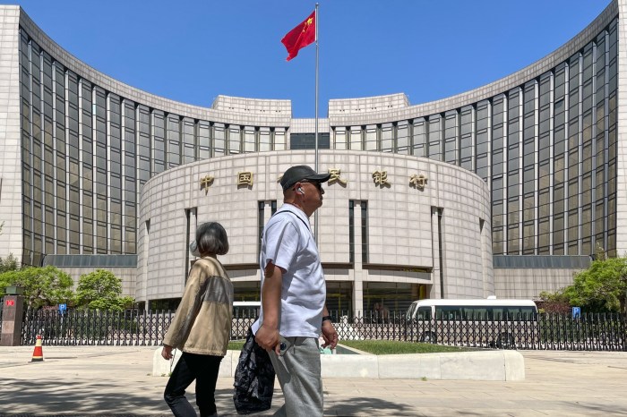 China bond yields hit record low after pboc signals more easing