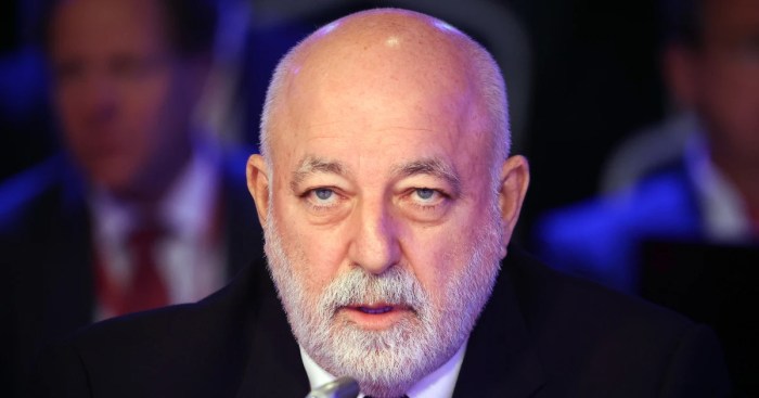 Fbi agents search new york and florida properties linked to russian oligarch viktor vekselberg