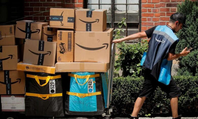 Hundreds of amazon delivery drivers in new york join teamsters union