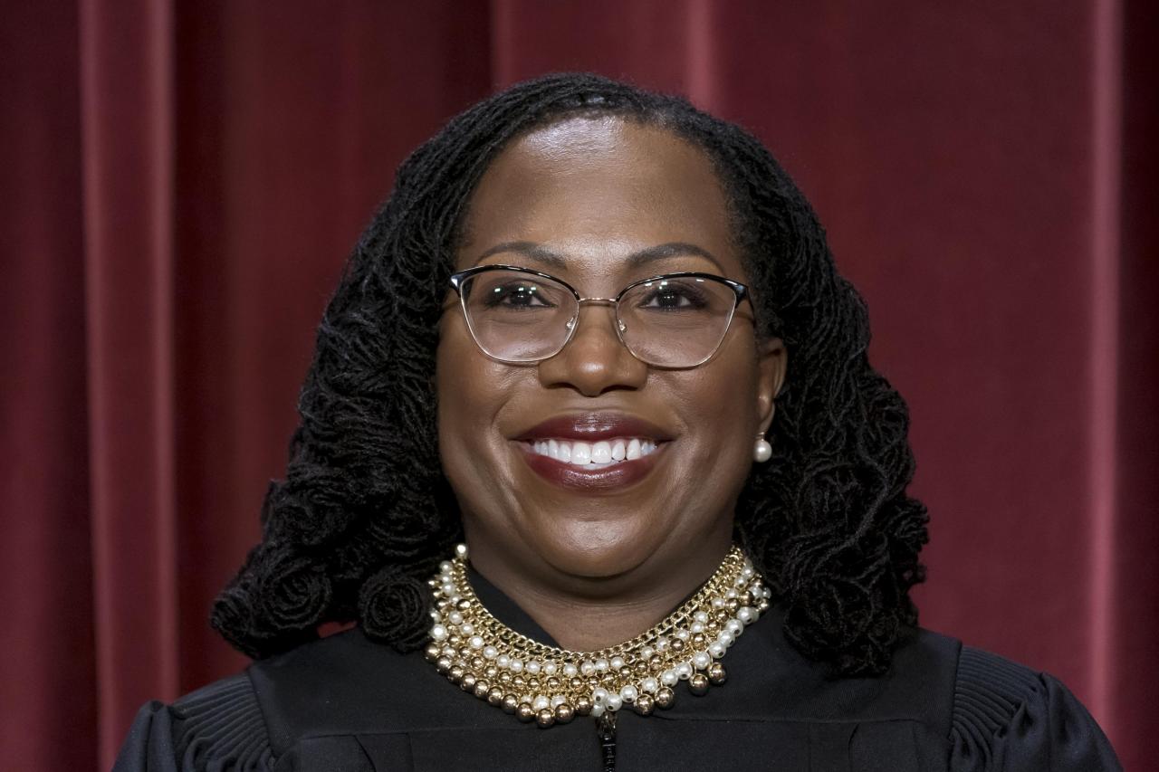 Justice jackson a former law clerk returns to a transformed supreme court