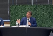 Vaccine covid vaccines chart dose johnson jab effective doses health single james follow twitter showing order