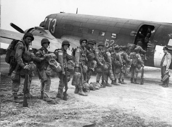 Paratroopers mark 80 years since operation market garden