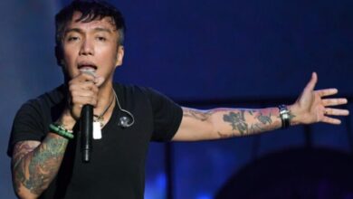 Arnel pineda offers to leave journey if enough fans say go