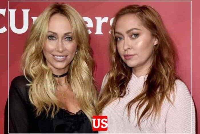 Brandi cyrus gushes over tish cyrus has family christmas album dream