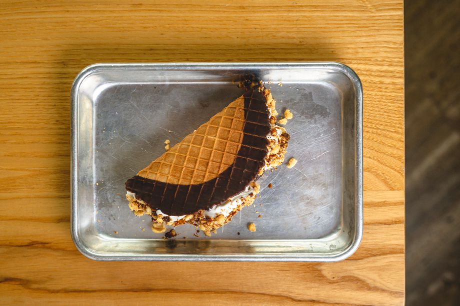 Restaurants across america are keeping the choco taco alive