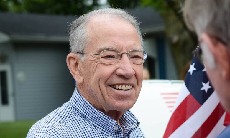 Gop sen chuck grassley alleges widespread effort in fbi justice dept to downplay negative information about hunter biden