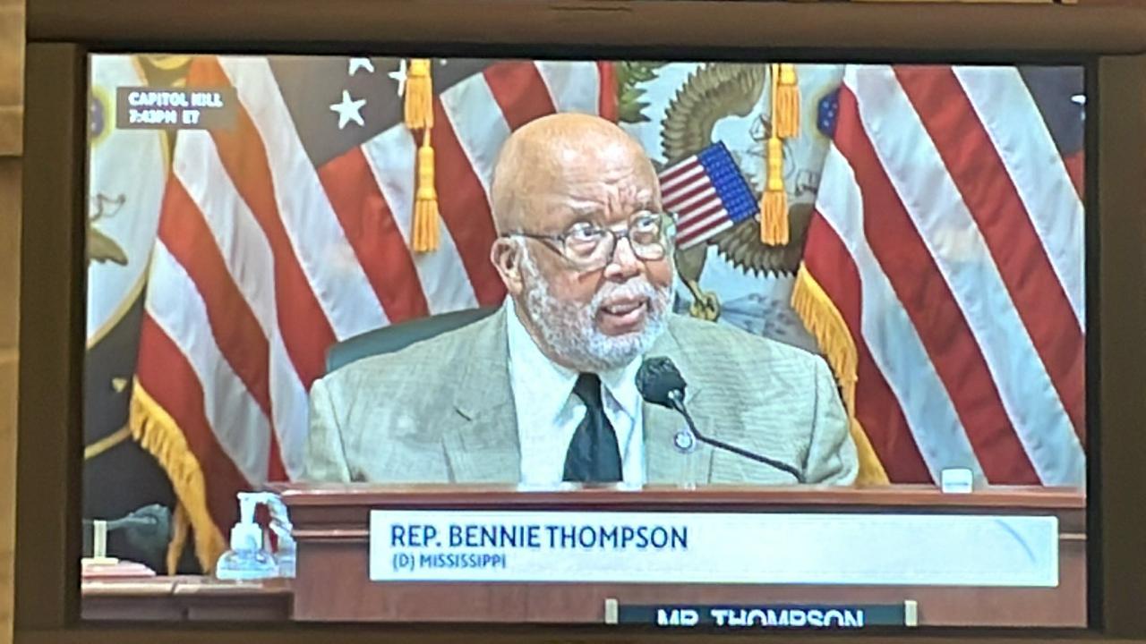 House refers 2 more top trump aides for criminal contempt of congress charges