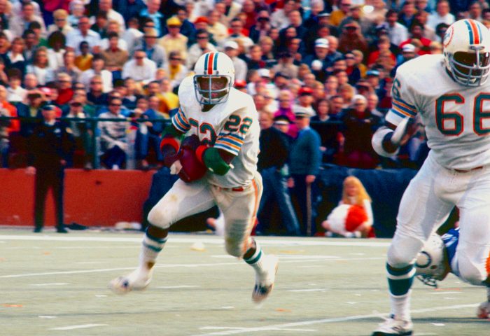 Former dolphins super bowl winning rb mercury morris dies at 77