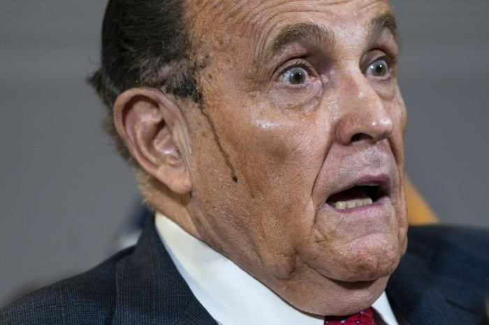 Rudy giuliani seeks delay of testimony before georgia grand jury investigating trump