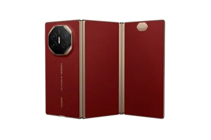 Huaweis trifold phone is proving popular among apple iphone fans in beijing