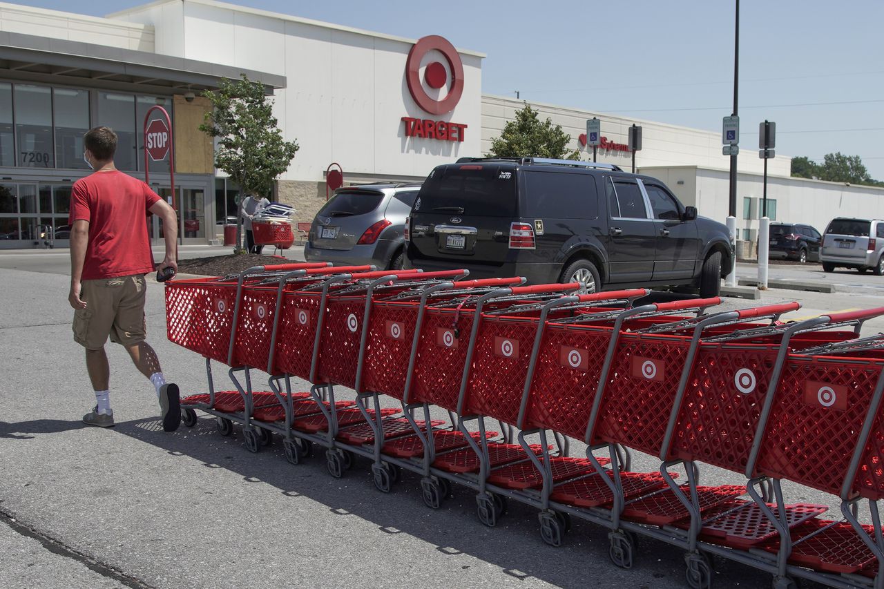 Heres what walmart target home depot and lowes tell us about the state of the american consumer