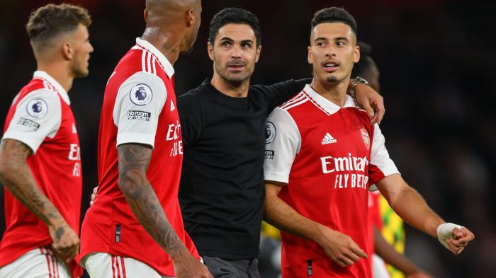 Arsenal coach arteta mikel head players optimistic keeping contract quartet tied hoping deals down number