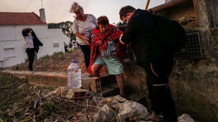 Portugal asks eu for assistance as wildfire reaches residential area