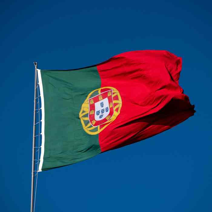 Portugal day parade toronto greetings sms wishes messages english sunday events bloor among downtown festival bms busy ont saturday around