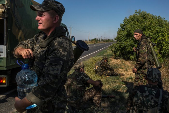 Ukraine ukrainian russian destroyed russia battle after military territory attack article lost vehicle putin vehicles armour rebels pro fighting separatists