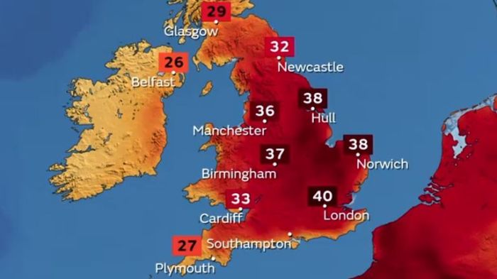 Uk weather sees mini heatwave as london set to be hotter than barcelona