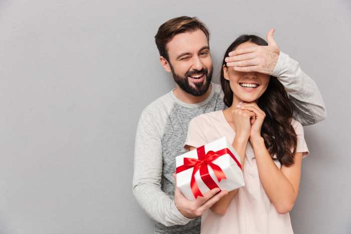 45 gifts your girlfriend wont return