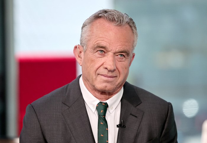 Robert f kennedy jr reportedly sexted with political reporter