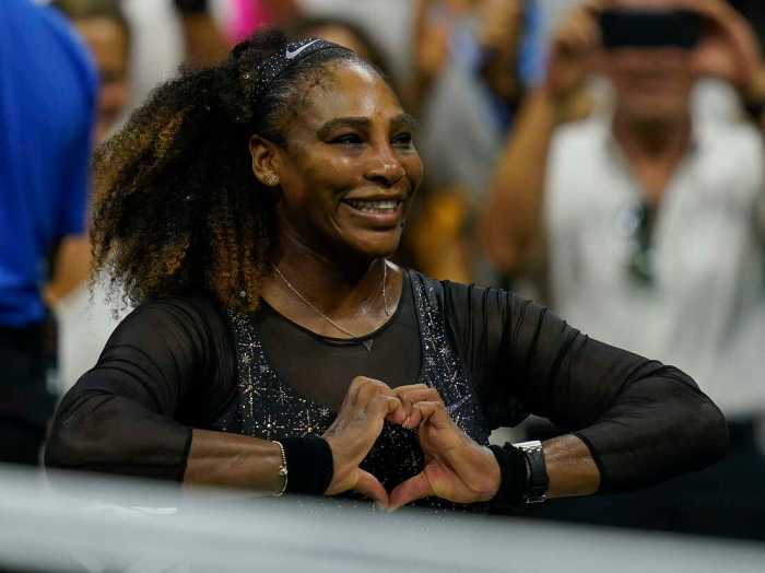 Serena williams beats danka kovinic in opening match of us open