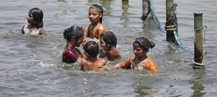 World swelters through its hottest summer on record for the second year running