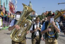 Oktoberfest tightens security after deadly knife attack in western ger