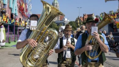 Oktoberfest tightens security after deadly knife attack in western ger