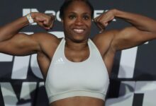 Caroline dubois lennox lewis presents british boxer with wbc interim belt after last months title win