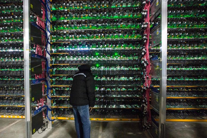 A neighborhoods cryptocurrency mine like a jet that never leaves