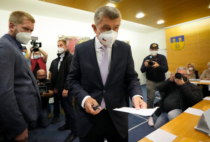 Czech main opposition party dominates regional elections