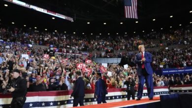 Trump vows at long island rally to win deep blue new york