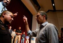 Beto orourke interrupts greg abbotts uvalde press conference you are doing nothing