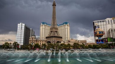 Las vegas flooding pummels through casinos and strip