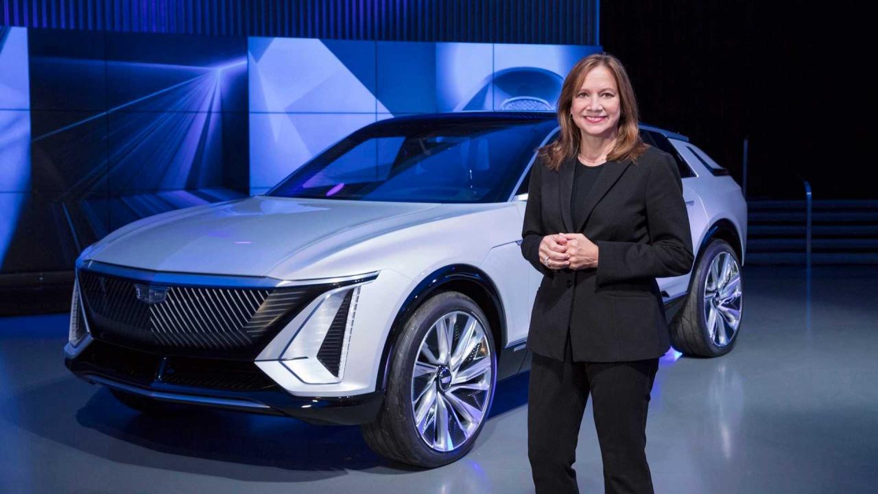 Gm trails far behind tesla in ev sales ceo mary barra bet the company that will change