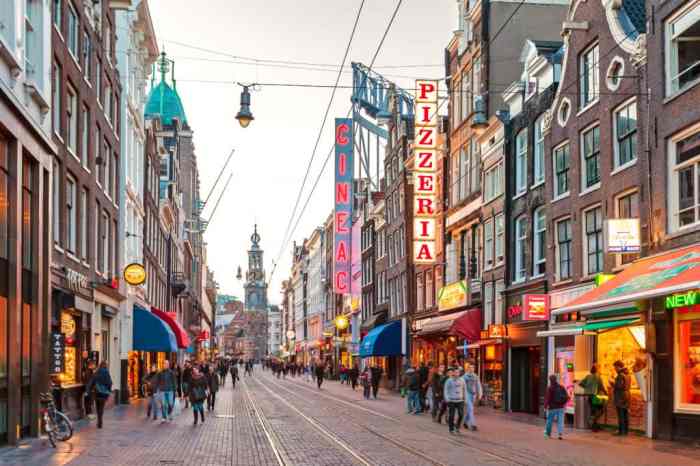 Uks most famous shopping street could be pedestrianised under london mayors traffic ban plans