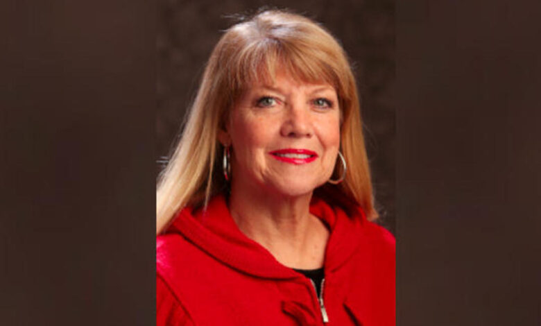 Kansas lawmaker cheryl helmer says she doesnt want to share restroom with huge trans colleague