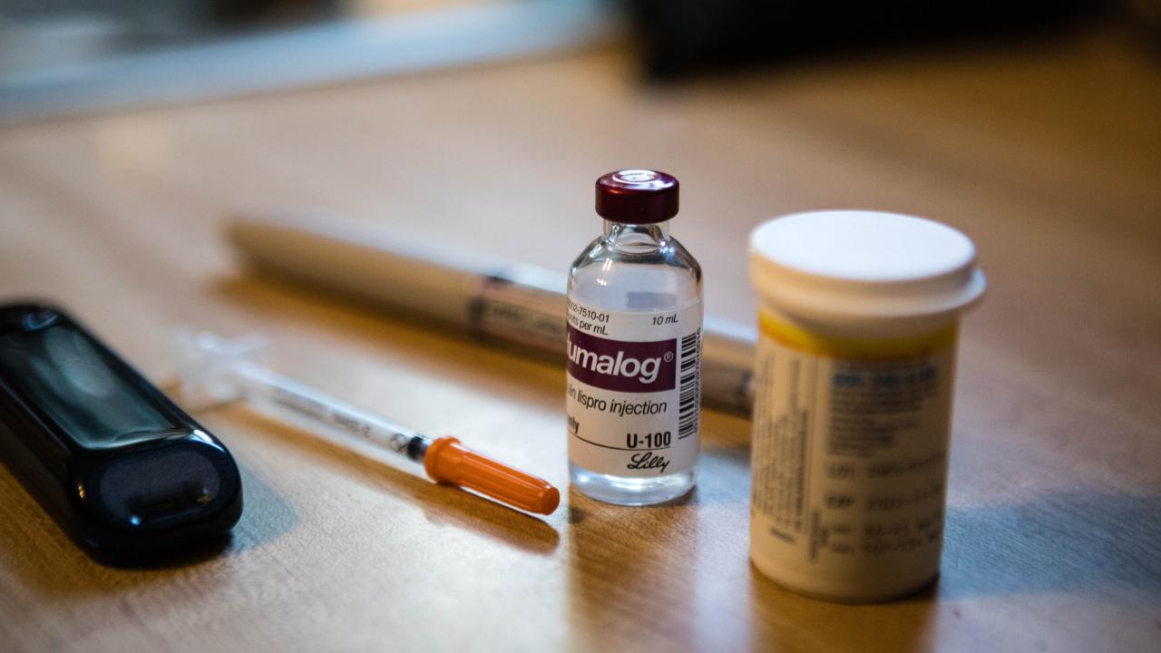 Representatives house congress office members 115th oath floor party bill senators gender race officials oaths many federal passes grants president House passes bill capping monthly cost of insulin at 35