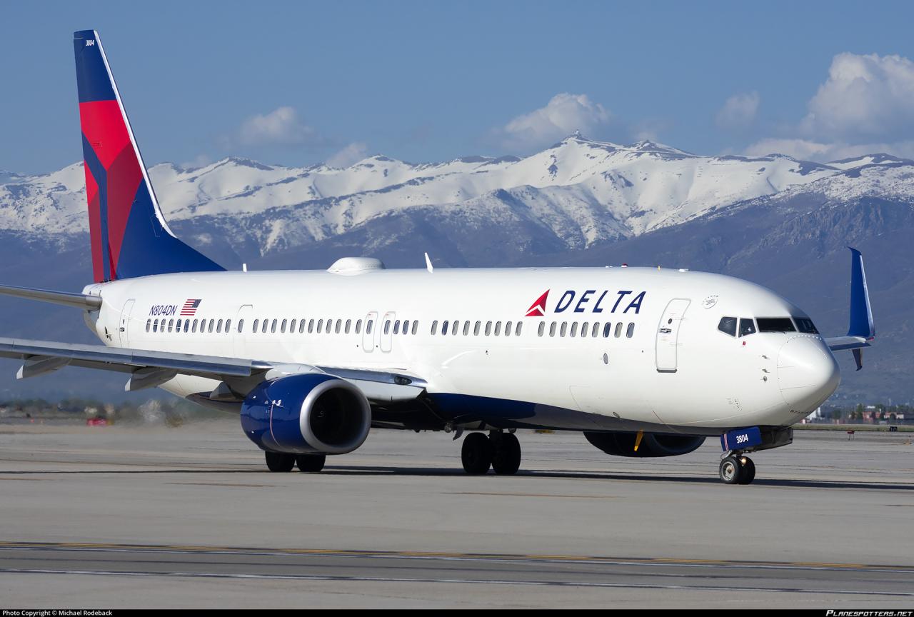 An upset customer tweeted at delta air lines its response was the 1 thing no company should ever do