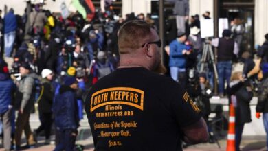 Oath keepers leader called white house insider to speak to trump on jan 6