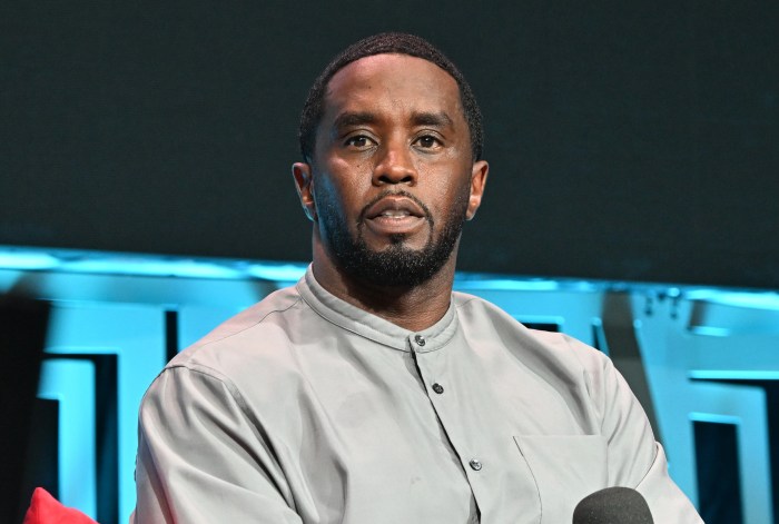 Sean diddy combs ordered to stay in jail until trial