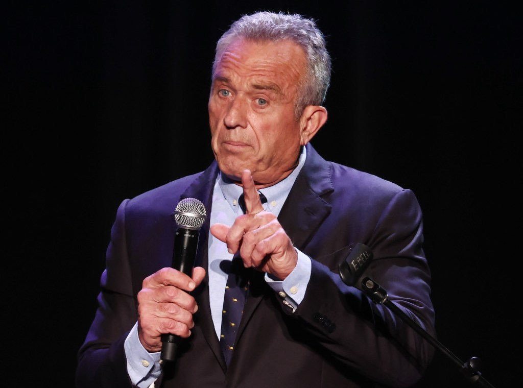 Robert f kennedy jr reportedly sexted with political reporter