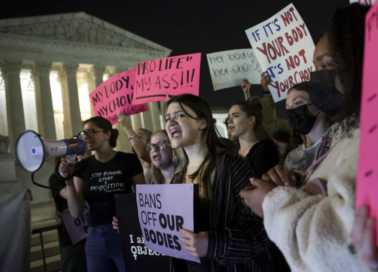 Federal agency can expand access to birth control under medicaid if roe v wade is overturned