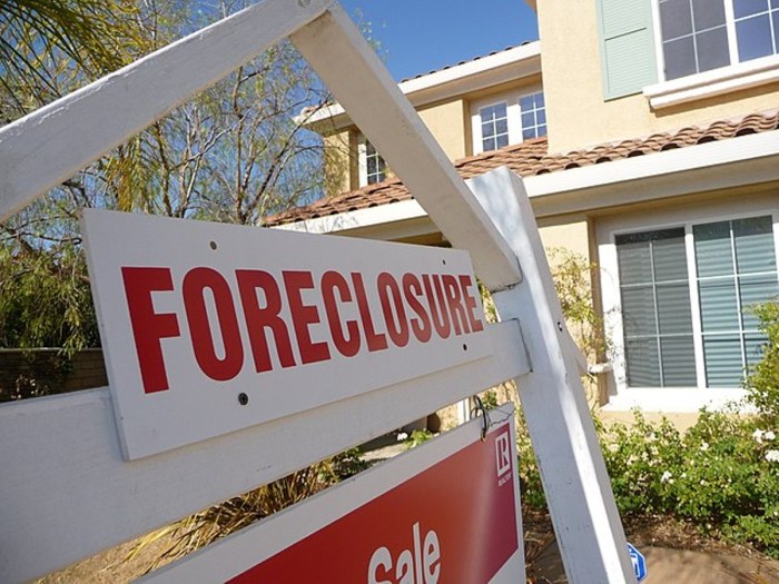 Is the real estate housing market crashing