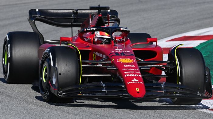 Singapore gp charles leclerc edges out lando norris to fastest time in practice one at marina bay