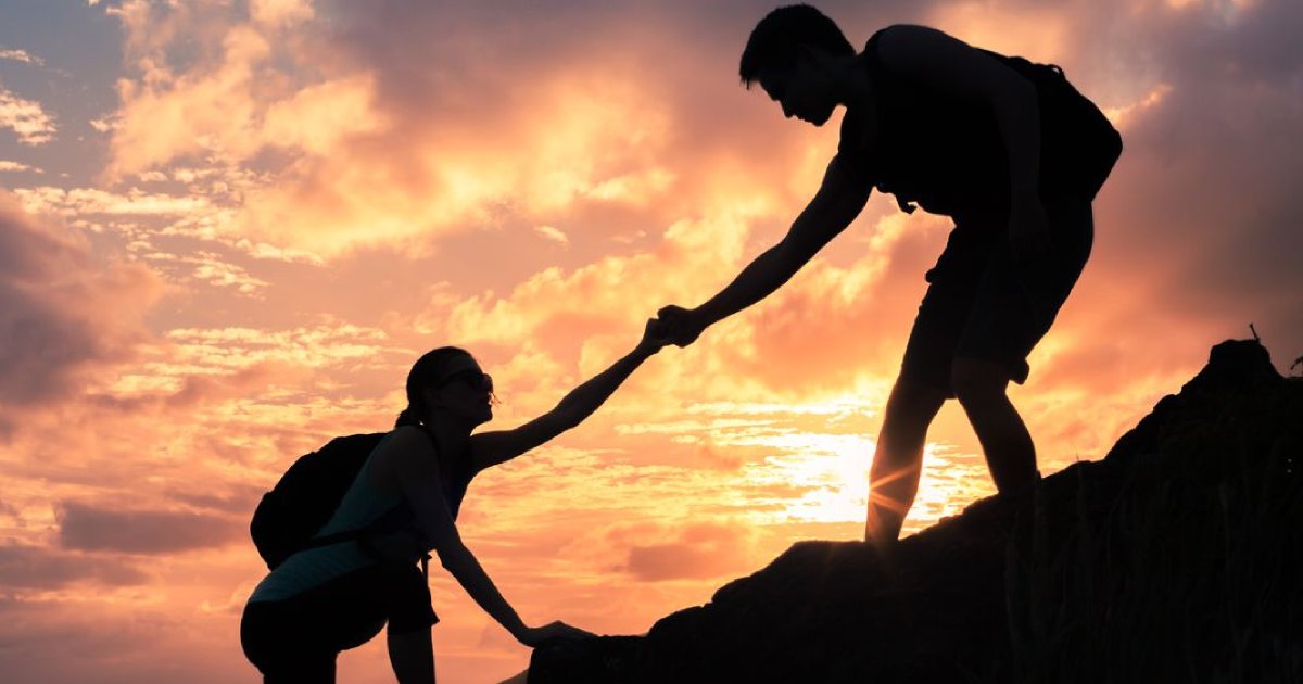 You just saved a life kind stranger brings starbucks barista to tears in life changing interaction